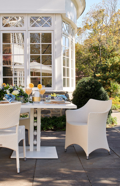 patio-tablescape-outdoor-design-fuller-interiors